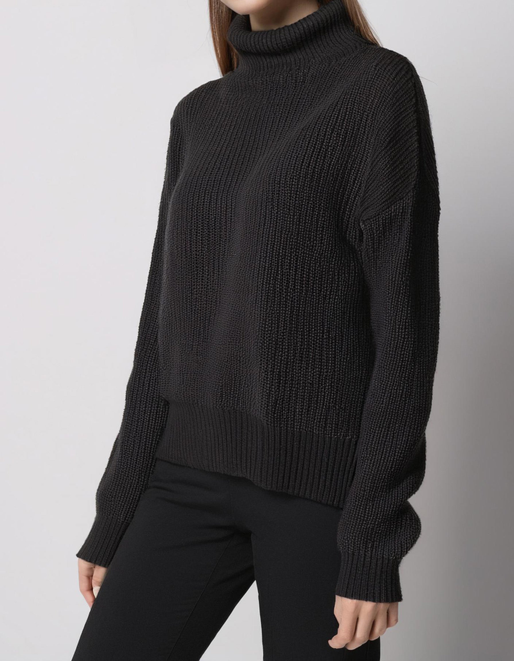 Black Relaxed Fit Turtleneck Pullover 2