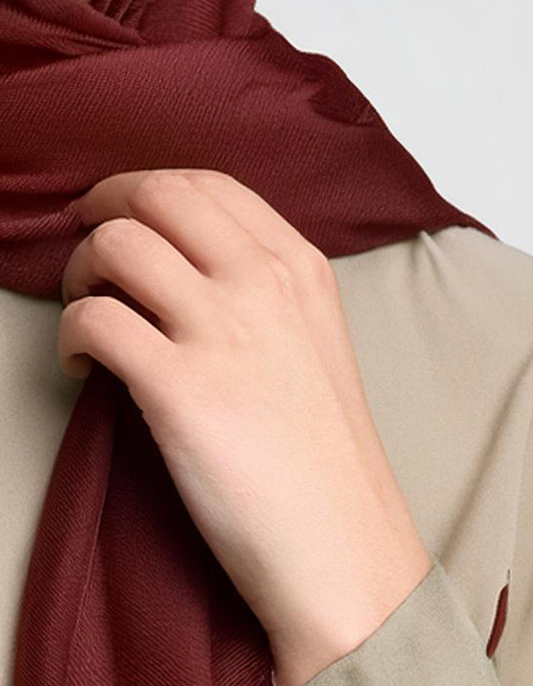 Burgundy Viscose Hijab 4