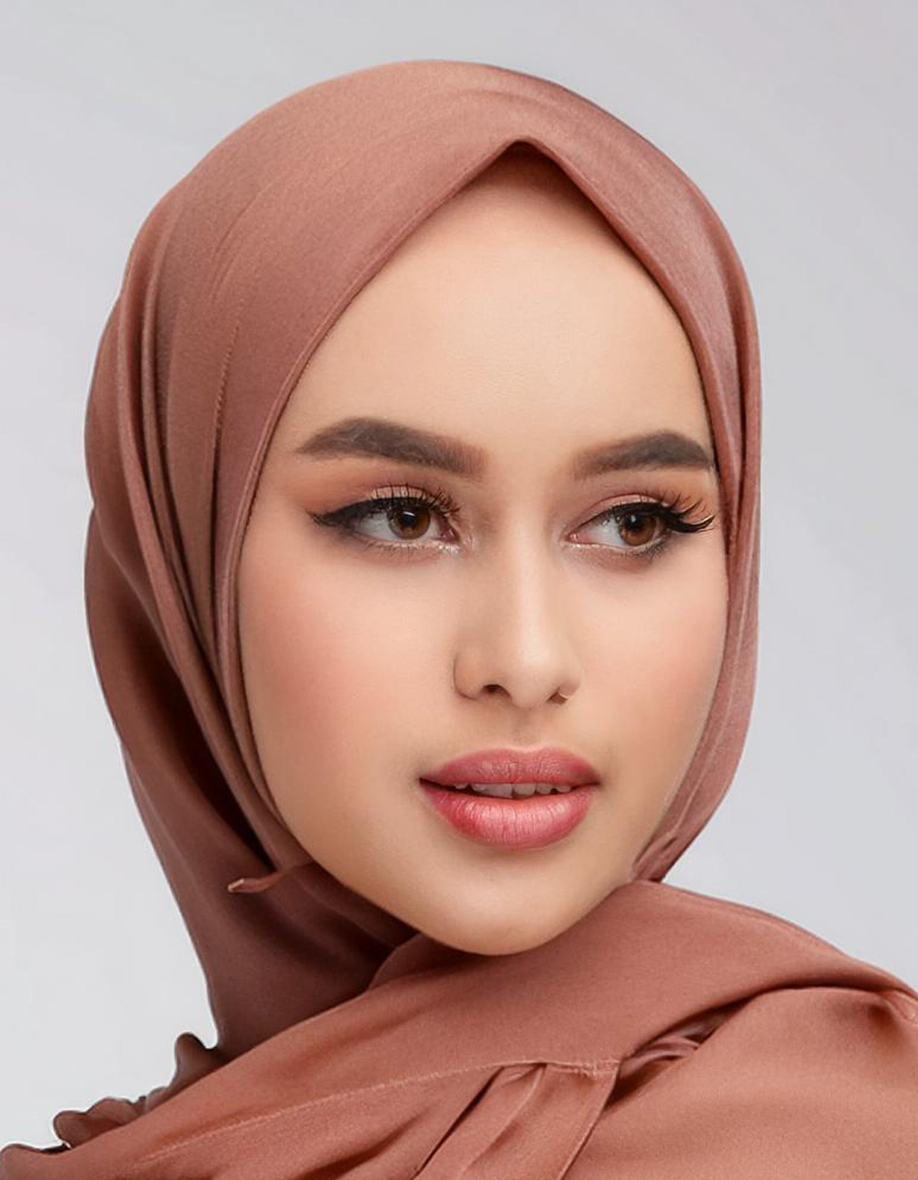 Dusty Rose Crinkle Hijab 3