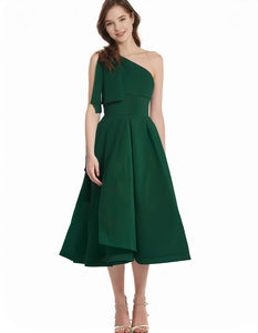 Emerald Elegance Cocktail Dress