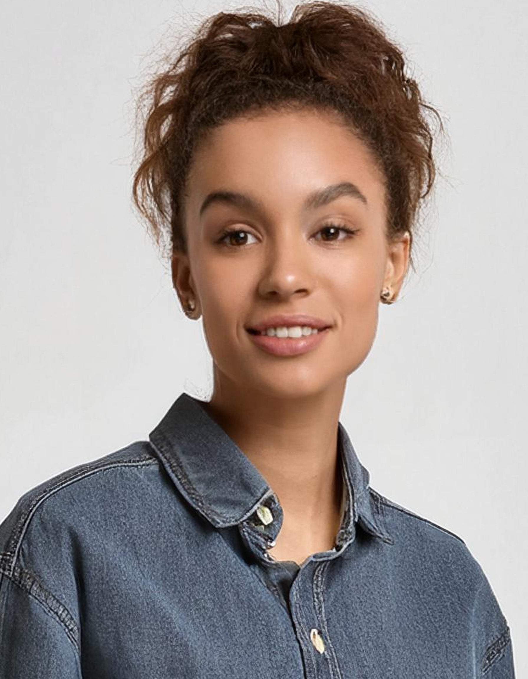 Medium-wash Denim Shirt 4