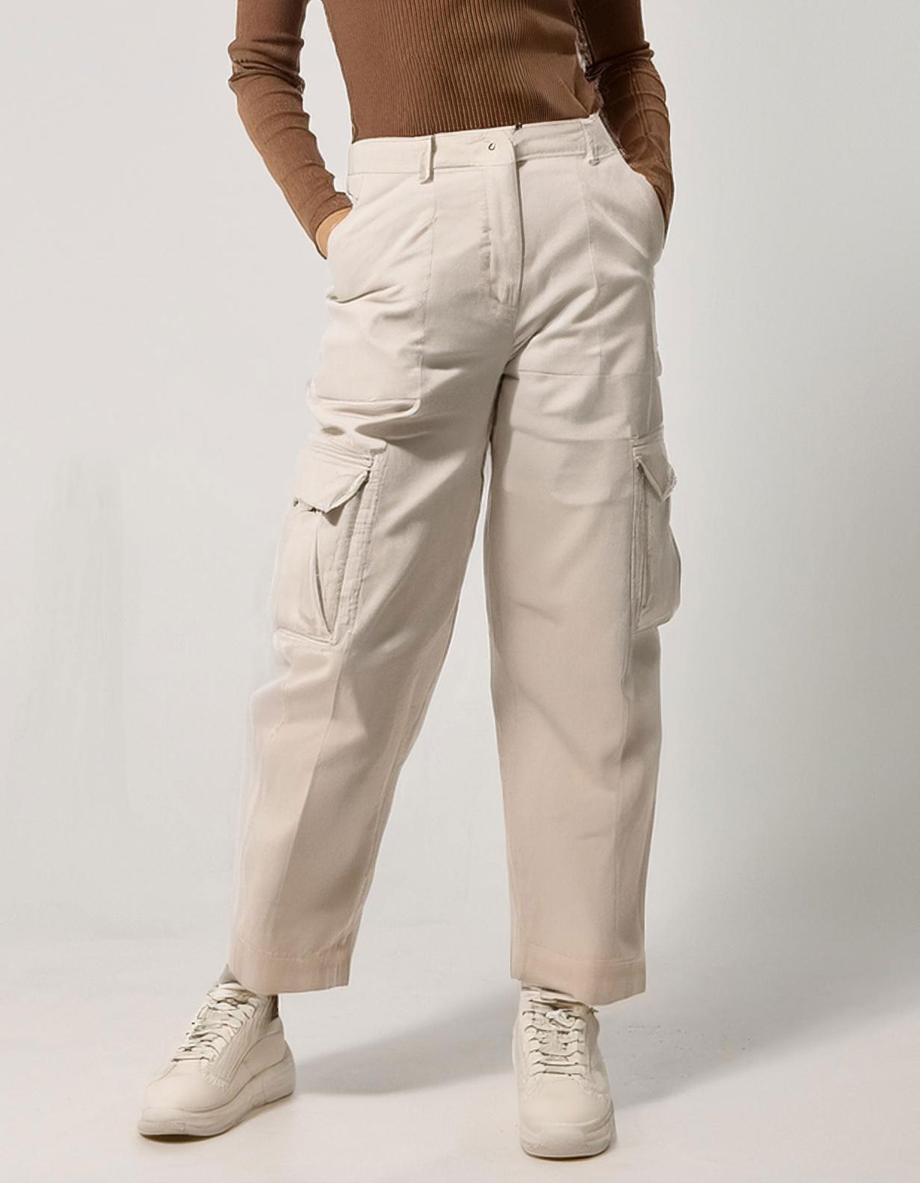 Off-White Cargo Pants 2