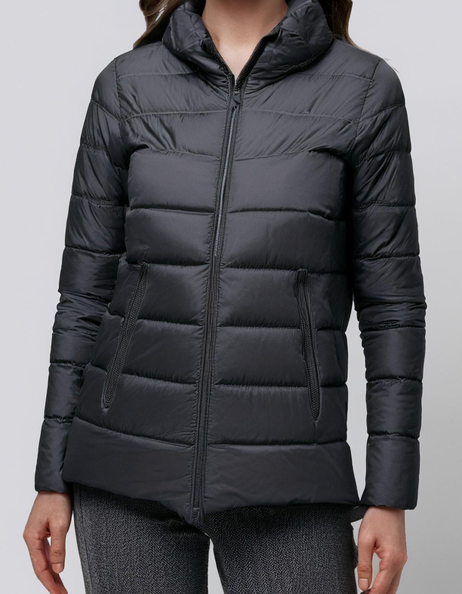 Sleek Black Fitted Puffer Jacket 2