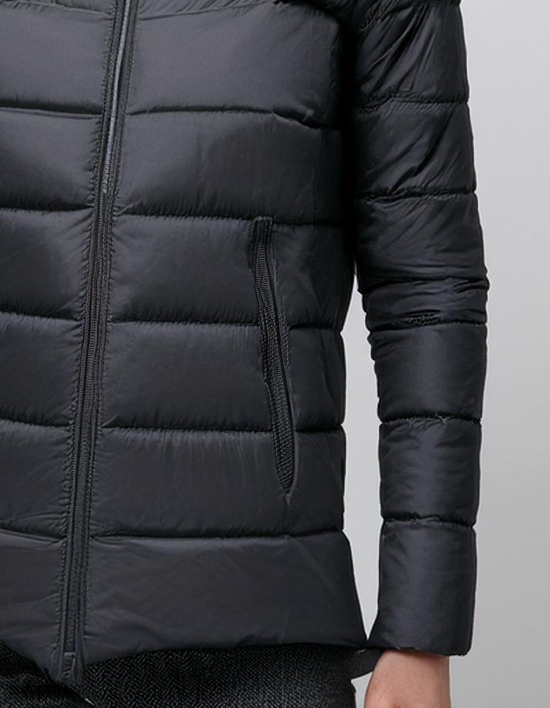 Sleek Black Fitted Puffer Jacket 3