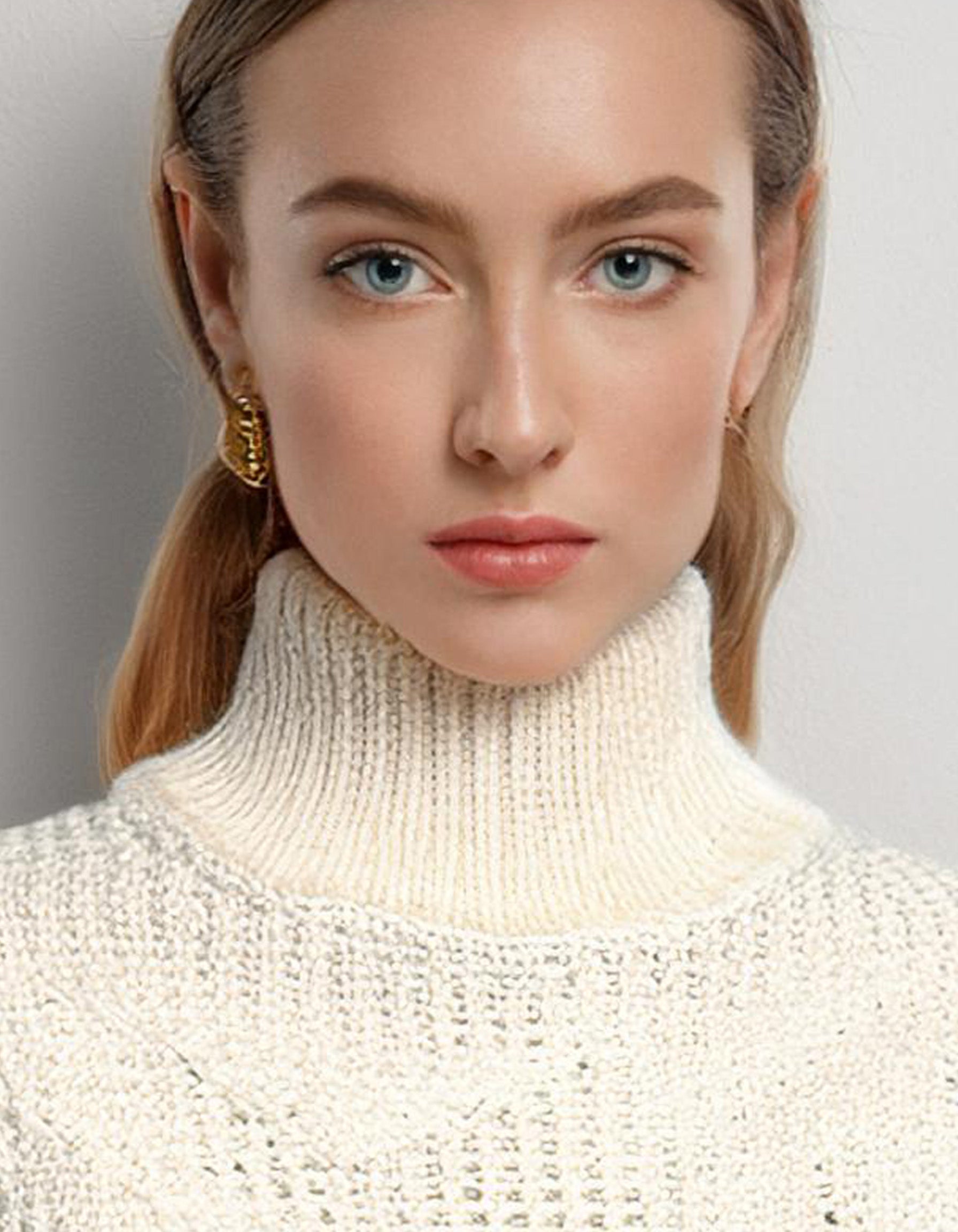 White Textured Knit Pullover 4